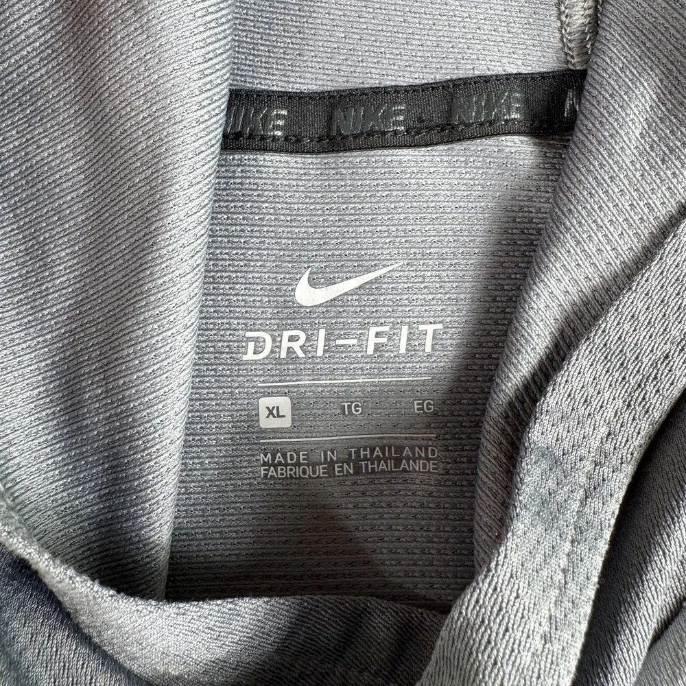 Nike Hoodie Women XL Dri Fit Swoosh Running Gym Gray Outdoors Spring Wicking EUC